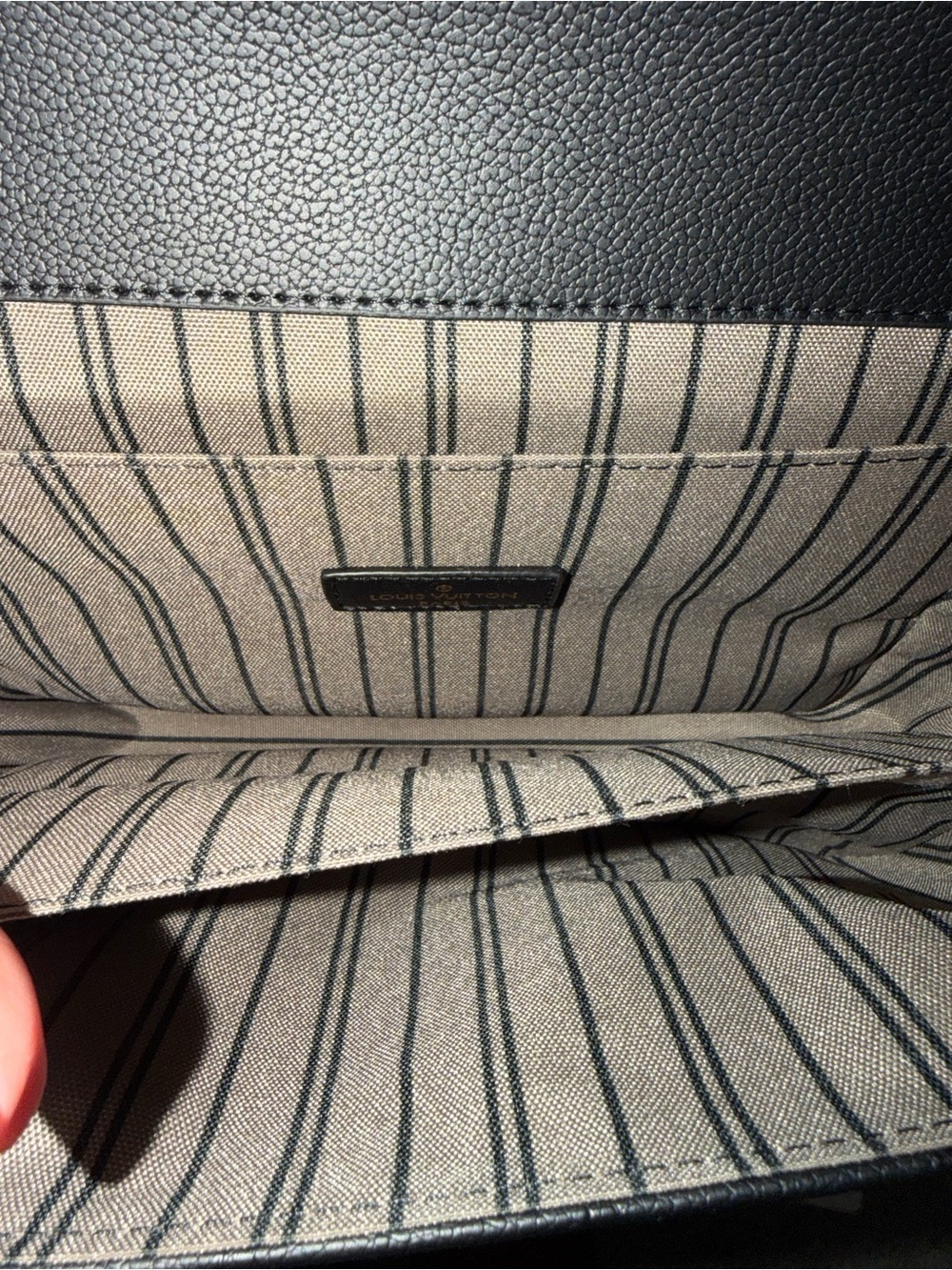 Purse - Picture 5 of 8